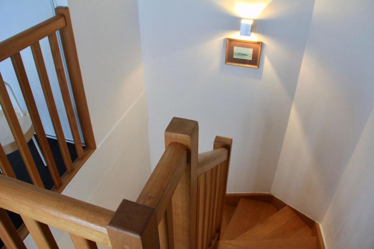 Lyon Confluence - Duplex Au Calme Avec Parking Prive En Option Apartment Luaran gambar