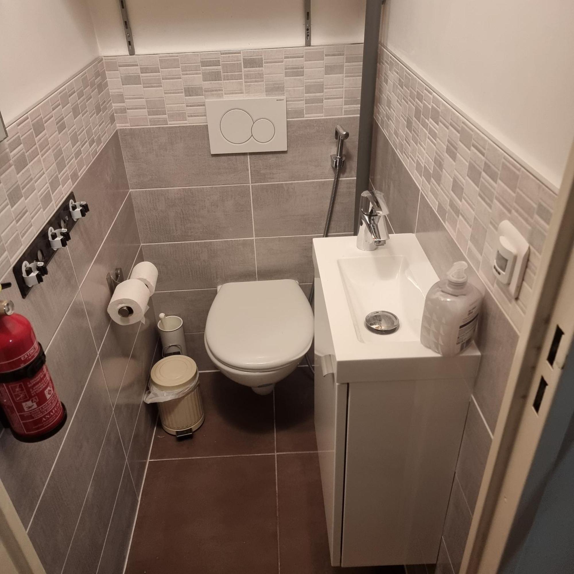 Lyon Confluence - Duplex Au Calme Avec Parking Prive En Option Apartment Luaran gambar