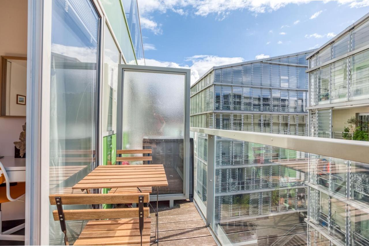 Lyon Confluence - Duplex Au Calme Avec Parking Prive En Option Apartment Luaran gambar